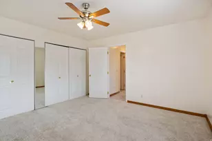 9744 S Yorkshire Dr, South Jordan, UT 84009 - Photo 16