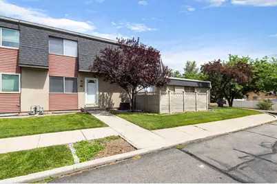 9744 S Yorkshire Dr, South Jordan, UT 84009 - Photo 2