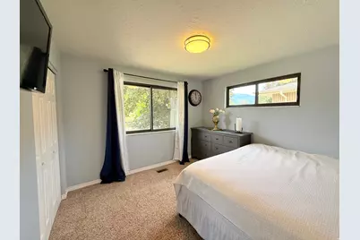 6246 S Lorreen Dr, Murray, UT 84121 - Photo 24