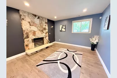 6246 S Lorreen Dr, Murray, UT 84121 - Photo 32