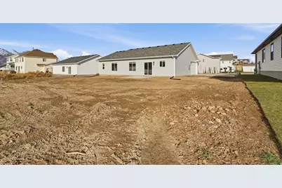 697 W 20 N, Hyrum, UT 84319 - Photo 34