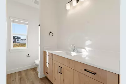 697 W 20 N, Hyrum, UT 84319 - Photo 28