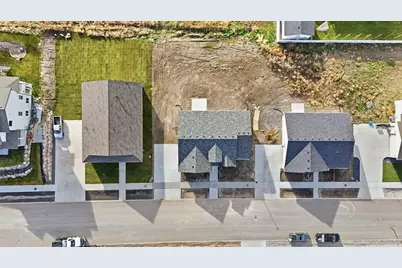 697 W 20 N, Hyrum, UT 84319 - Photo 4