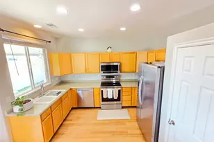 709 N Skipton, North Salt Lake, UT 84054 - Photo 6