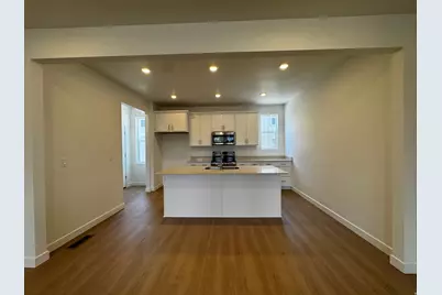 1566 N 1875 W #243, Layton, UT 84041 - Photo 4