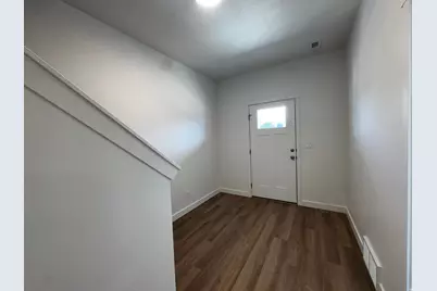 1562 N 1875 W #244, Layton, UT 84041 - Photo 2