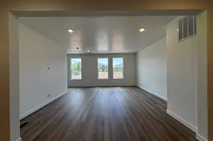 1562 N 1875 W, Layton, UT 84041 - Photo 8