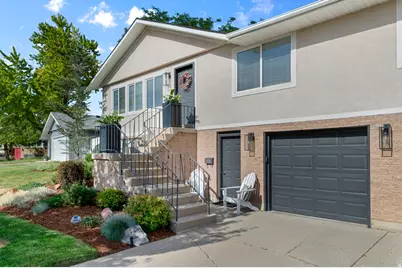 7825 S Dolphin Cir E, Cottonwood Heights, UT 84121 - Photo 4