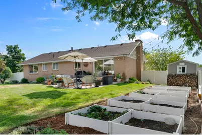 7825 S Dolphin Cir E, Cottonwood Heights, UT 84121 - Photo 34