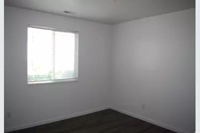 2917 S Flair St, West Valley, UT 84120 - Photo 20