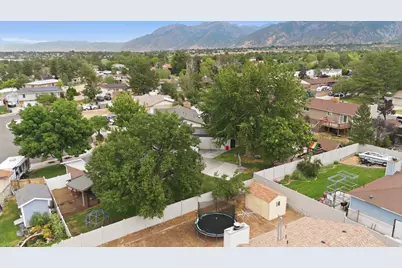11047 S Lamasa Cir E, Sandy, UT 84092 - Photo 46