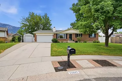 11047 S Lamasa Cir E, Sandy, UT 84092 - Photo 2