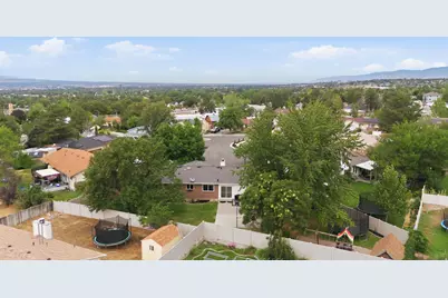 11047 S Lamasa Cir E, Sandy, UT 84092 - Photo 52