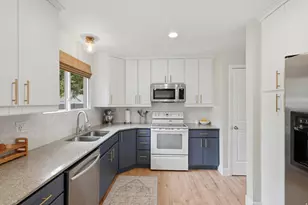 11047 S Lamasa Cir E, Sandy, UT 84092 - Photo 16