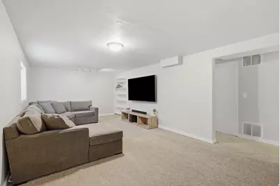 11047 S Lamasa Cir E, Sandy, UT 84092 - Photo 32