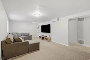 11047 S Lamasa Cir E, Sandy, UT 84092 - Photo 32