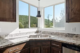 150 N Crestview Dr, Park City, UT 84098 - Photo 28