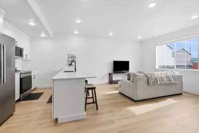 274 W 710 N, Smithfield, UT 84335 - Photo 2