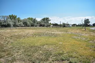 360 N State St, Ferron, UT 84523 - Photo 30