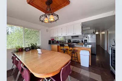 360 N State St, Ferron, UT 84523 - Photo 8