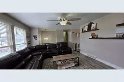 7118 W 5100 S, Hooper, UT 84315 - Photo 6