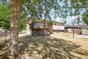6383 S Lauritzen Dr, Taylorsville, UT 84129 - Photo 28