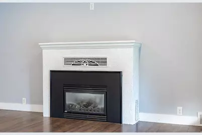 490 W 200 N, Logan, UT 84321 - Photo 6