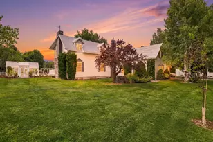 240 S 100 E, Hyrum, UT 84319 - Photo 2