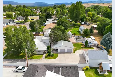 240 S 100 E, Hyrum, UT 84319 - Photo 54