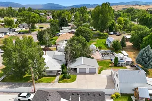240 S 100 E, Hyrum, UT 84319 - Photo 54