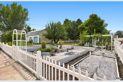 240 S 100 E, Hyrum, UT 84319 - Photo 48