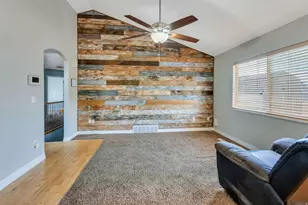 193 E Santa Fe Dr, Springville, UT 84663 - Photo 4