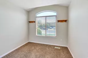 193 E Santa Fe Dr, Springville, UT 84663 - Photo 12