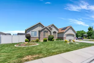 193 E Santa Fe Dr, Springville, UT 84663 - Photo 2