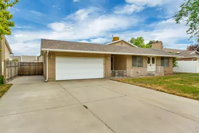 1447 E Hollow Dale Dr, Salt Lake City, UT 84121 - Photo 2