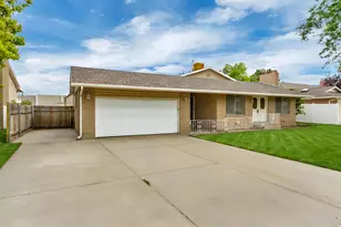 1447 E Hollow Dale Dr, Salt Lake City, UT 84121 - Photo 2