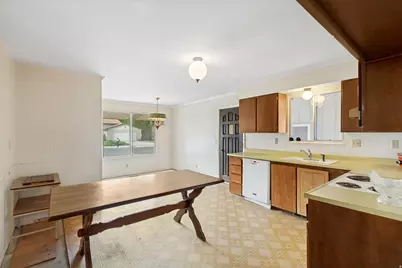 1447 E Hollow Dale Dr, Salt Lake City, UT 84121 - Photo 8