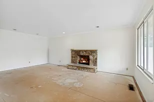 1447 E Hollow Dale Dr, Salt Lake City, UT 84121 - Photo 4