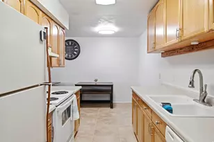 20 W Lester Ave, Murray, UT 84107 - Photo 14