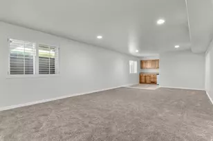 239 E Cottage Wood Ln S, Murray, UT 84107 - Photo 24