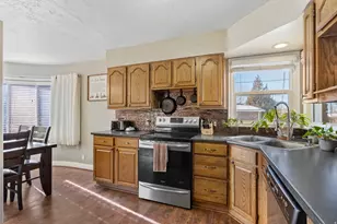 5185 S 2100 W, Roy, UT 84067 - Photo 10