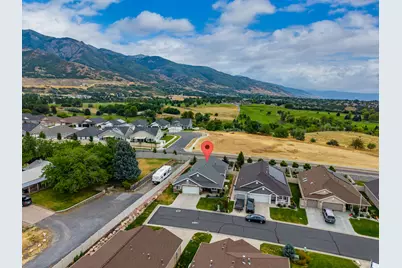 2196 E Valley View Ct N, Layton, UT 84040 - Photo 40