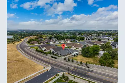 2196 E Valley View Ct N, Layton, UT 84040 - Photo 44