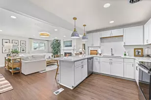 6525 S 2600 E, Cottonwood Heights, UT 84121 - Photo 6