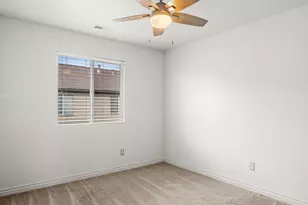 1146 W Excalibur Way, West Haven, UT 84401 - Photo 10