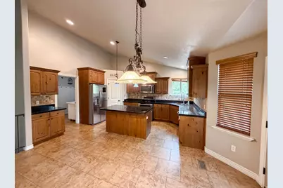 14496 S Fox Creek Dr, Herriman, UT 84096 - Photo 2