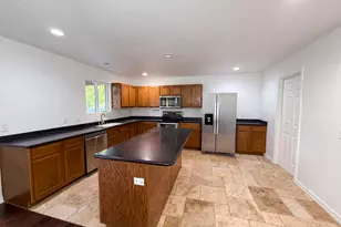 866 S 1580 W, Lehi, UT 84043 - Photo 2