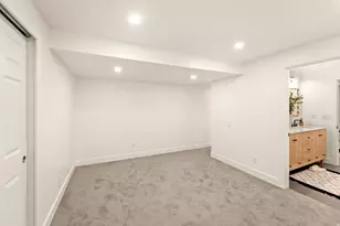 11557 S Sunburn Ln, Sandy, UT 84094 - Photo 54
