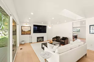 11557 S Sunburn Ln, Sandy, UT 84094 - Photo 20