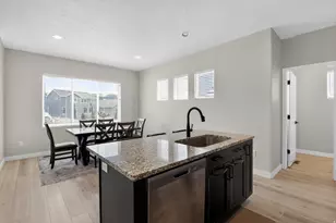 15059 S Reins Wy, Bluffdale, UT 84065 - Photo 10